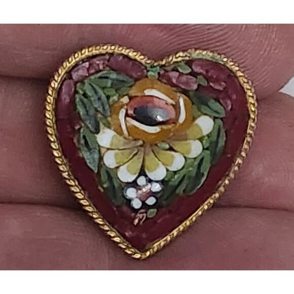 Little Vtg Micro Mosaic Italy Heart Rose  Pin Brooch - Picture 2 of 3
